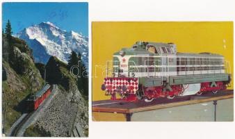 17 db MODERN képeslap közlekedési eszközökkel / 17 modern postcards with means of transport, vehicles