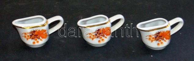 Zsolnay porcelán 3 db kis csésze 5 cm magas