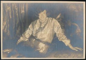 cca 1928 Angelo (1894-1974) budapesti fényképész és fotóművész pecsétjével jelzett vintage fotó, 9,6x13,9 cm