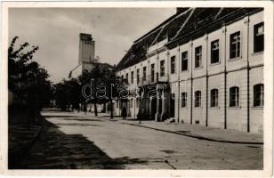 Kolozsvár, Cluj; Farkas utca / street view