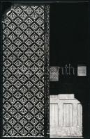 1969 Koós Pál (1930-1982) salgótarjáni fotóművész hagyatékából feliratozott, pecséttel jelzett, vintage fotóművészeti alkotás, a kép a Gyulán megrendezett, nyári fotóművészeti alkotótelepen készült, 23,6x15,2 cm