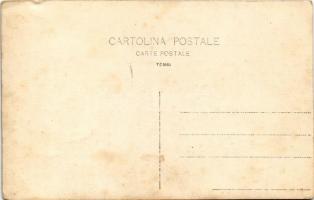 Első világháborús olasz katonai kórház nővérei és katonák / WWI Italian military hospital, nurses an...