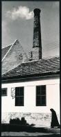 1964 Keveházi János (?-?) kőbányai fotóművész pecséttel jelzett vintage alkotása, a fotó a Gyulán megrendezett, nyári fotóművészeti alkotótelepen készült, 23,4x10 cm