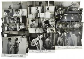 1962 ,,Kertes házak utcája című magyar film jelenetei és szereplői, 28 db produkciós filmfotó, 24x30 cm