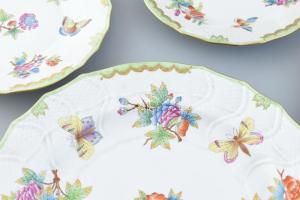 Herendi Viktória mintás süteményes készlet, kézzel festett, jelzett, kopásnyomokkal