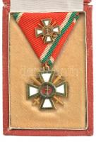 1939. "Magyar Érdemrend lovagkeresztje hadiszalagon, kardokkal" miniatűr kitüntetés, szala...