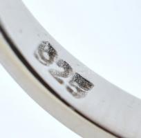 Ezüst(Ag) gyűrű tenyésztett gyönggyel, jelzett, méret: 54, bruttó: 2,83 g