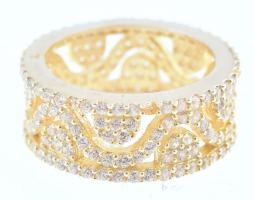 Aranyozott ezüst(Ag) gyűrű kövekkel gazdagon kirakva, jelzett, méret: 51, bruttó: 5,68 g