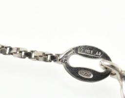 Ezüst(Ag) venezianer nyaklánc lila köves medállal, jelzett, h: 43 cm, bruttó: 5,45 g