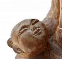 Keleti bölcs, faragott fa figura, m: 25,5 cm