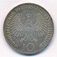 Német Szövetségi Köztársaság 1972F 10M Ag "Olimpia-München / Olimpiai Láng" T:1-,2 patina
...