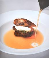 Ételek a prímási asztalról. Válogatás az esztergomi Érseki Simor Könyvtár kéziratos receptjeiből. Es...