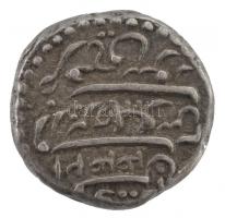 Indiai Államok / Maiszúri Királyság 1800-1833. (1214-1248.) 1P (1/4R) Ag (2,83g) T:2,2-
Indian Stat...