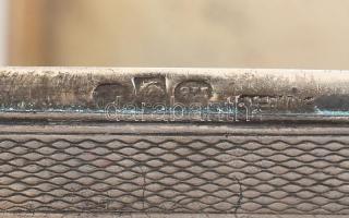 Ezüst (Ag) tubákos szelence, jelzett, nettó: 129g, 8,5x7cm