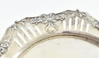 Ezüst (Ag) áttört copf stílusú kerek tálca, jelzett, nettó: 366g, d:29cm