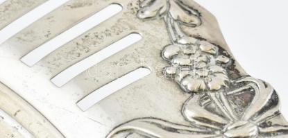 Ezüst (Ag) áttört copf stílusú kerek tálca, jelzett, nettó: 366g, d:29cm