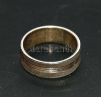 Ezüst karikagyűrű