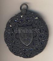 Dekoratív nyakba akasztható női zsebtükör míves takaró-fedéllel 7 cm osztrák császári címerrel / Traveling-mirror with beautiful handwork cover and Austrian Emperor`s coat of arms