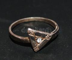 Női köves ezüstgyűrű