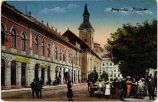 1915 Beregszász, Berehove, Berehovo; Kálvin tér, üzletek / square, shops (EM)