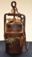 1930-as évekből származó karbid bányászlámpa