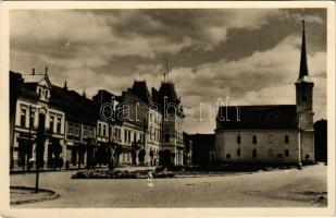 Székelyudvarhely, Odorheiu Secuiesc; Mátyás király tér, templom, üzletek. Kováts István fényképész kiadása / square, church, shops