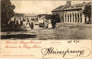 1899 (Vorläufer) Nagykőrös, csirke piac (piasz), Vendéglő és Kávéház a Koronához. Geszner Jenő kiadása