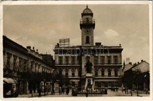 1939 Komárom, Komárno; Klapkové námestie / Klapka tér és szobor, Városháza / square, statue, town hall (EB)