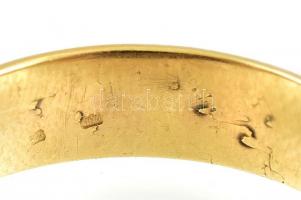 Arany (Au/14k) Férfi pecsétgyűrű 20 darab brillel (cca. 0,05c) és 1 db zafírral ékítve, jelzett, bru...