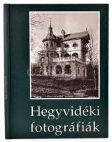 Horváth Tamás-Müllner Jenő: Hegyvidéki fotográfiák. Bp., 1997, Hegyvidék Szerkesztősége. Kiadói kartonált kötés, jó állapotban.