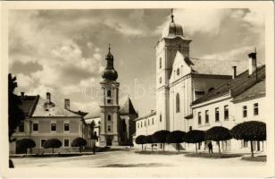 Rozsnyó, Roznava; Fő tér, templom / main square, church (EK)