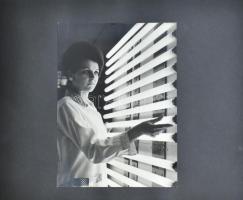 1971 Tungsram gyár működését, termékeit bemutató fotóalbum, első albumlap szakadt, 18×13 cm-es berag...