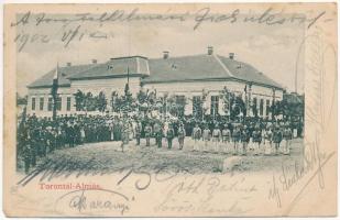 1902 Torontálalmás, Torontál-Almás, Apfeldorf, Jabuka; községháza, tűzoltó ünnepély / town hall, firefighters' festival (EK)