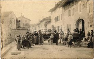 Osztrák-magyar katonák az olasz fronton Pordenone közelében / WWI Austro-Hungarian K.u.K. military, soldiers on the Italian front, near Pordenone. photo