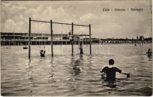 Venezia, Venice; Lido, Spiaggia / beach, bathers, swing (EK)