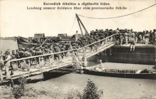 Soldiers going through the bridge (Ek)