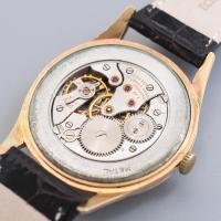 Longines 18K arany, kézi felhúzós, férfi karóra, Z23 szerkezettel. Jelzett tok, jelzett 17 köves sze...