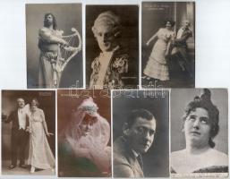 37 db RÉGI motívum képeslap vegyes minőségben: magyar színészek / 37 pre-1945 motive postcards in mi...
