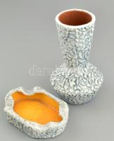 Király jelzésű retró kerámia hamutál és váza, jelzett, kopott, 16x11cm, m:20cm