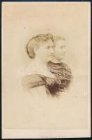 cca 1868 Christine Hebbel (1815-1910) színésznő, keményhátú fotó Ronninger bécsi műterméből, 10,5×6,5 cm