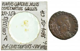 Római Birodalom / Siscia / Constantius Gallus 351-354. AE3 (3,94g) T:2,2- patina, ph Roman Empire / Siscia / Constantius Gallus 351-354. AE3 D N CONSTANTIVS IVN NOB C - A / FEL TEMP RE-PARATIO - I - ASIS.S. (3,94g) C:XF,VF patina, edge error RIC VIII 347, A