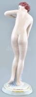 Royal Dux vetköző akt, kézzel festett, jelzett (Elly Strobach), minimális kopással. 23 cm