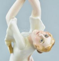 Ens porcelán táncos nő fogura. Kézzel festett, jelzett, hibátlan. m: 23 cm