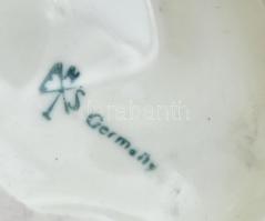 Ens porcelán táncos nő fogura. Kézzel festett, jelzett, hibátlan. m: 23 cm