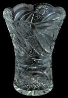 Ólomkristály váza, gazdagon csiszolt kristály, kopásnyomokkal, csorbával. m:15,5cm