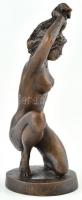Rácz Edit (1936- ): Akt. Bronzírozott műanyag, képcsarnokos címkével, hibátlan, jelzett, m:22cm