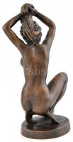 Rácz Edit (1936- ): Akt. Bronzírozott műanyag, képcsarnokos címkével, hibátlan, jelzett, m:22cm