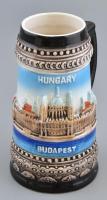 Budapest sörös korsó, kézzel festett, jelzés nélkül, lepattanással, m: 18,5 cm