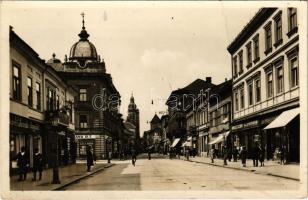 1944 Kassa, Kosice; Kossuth Lajos utca, Löwinger, Petsár üzlete, bank, cukrászda, vendéglő / street view, shops, bank, confectionery, restaurant (fa)