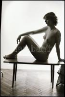 cca 1988 előtti aktok, ,,még éppen rajta volt a film végén" felvételek, ebből ered a negatívok ...